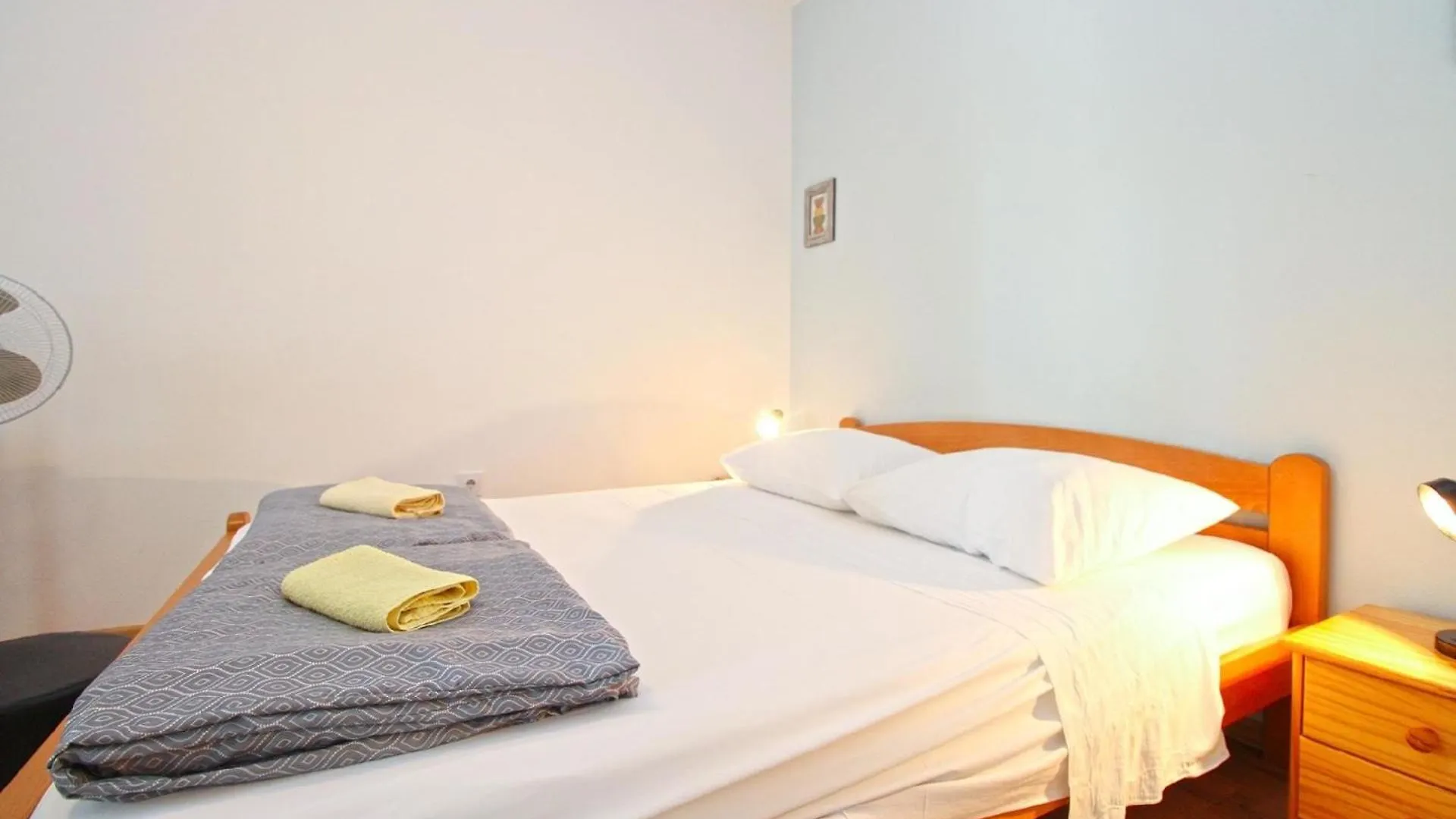 Apartment Ferienwohnung Fuer 3 Personen Ca 25 Qm In Pjescana Uvala, Istrien Istrische Riviera Croatia