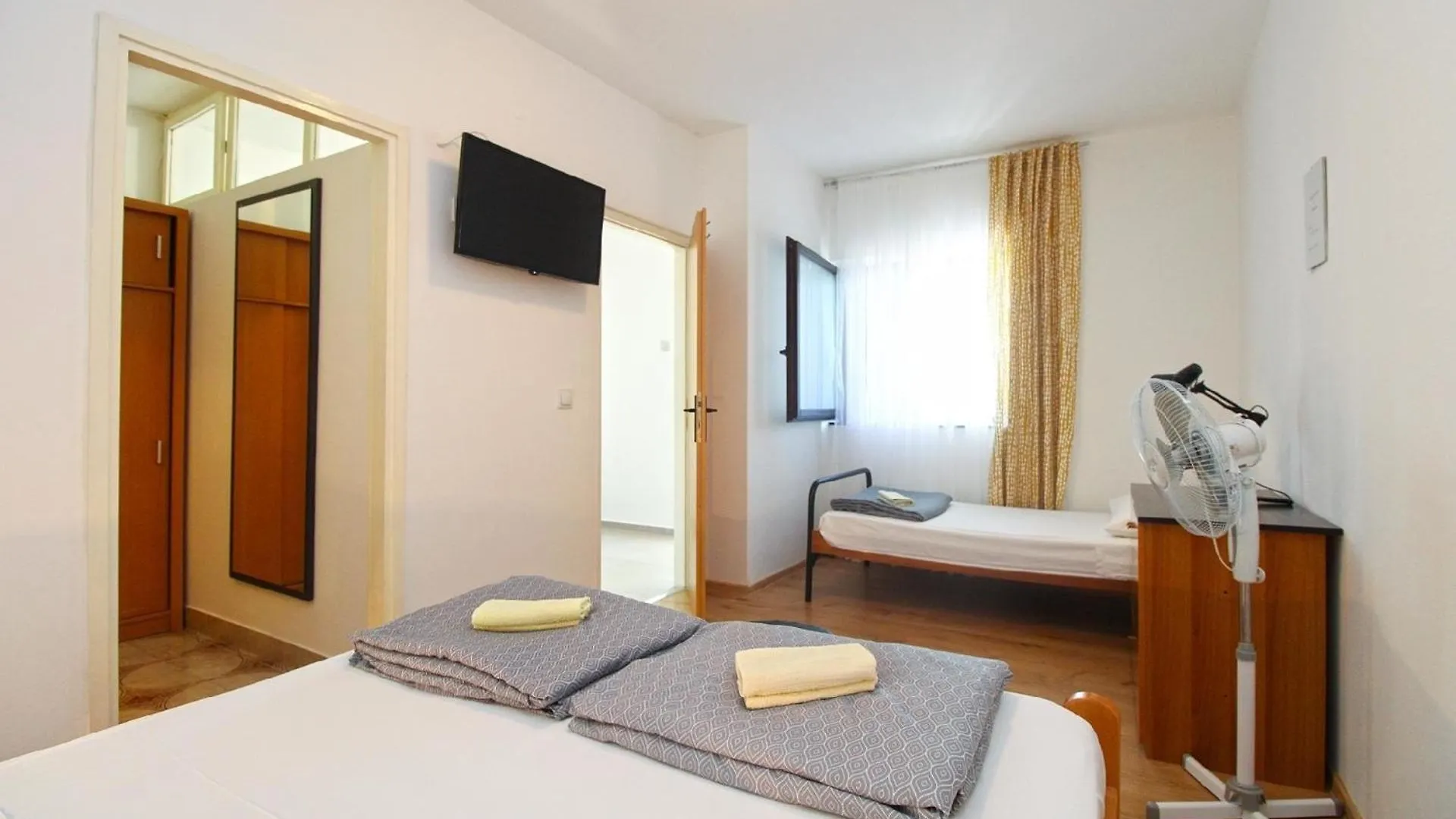 Apartment Ferienwohnung Fuer 3 Personen Ca 25 Qm In Pjescana Uvala, Istrien Istrische Riviera